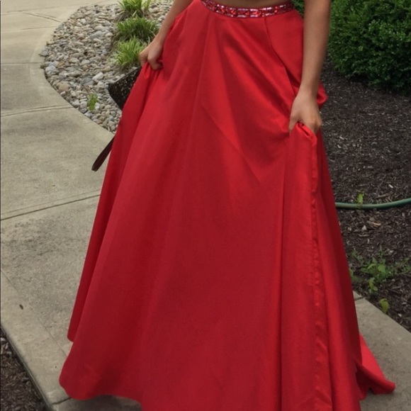 Sherri Hill Prom Dress (Red) two piece - Picture 4 of 4